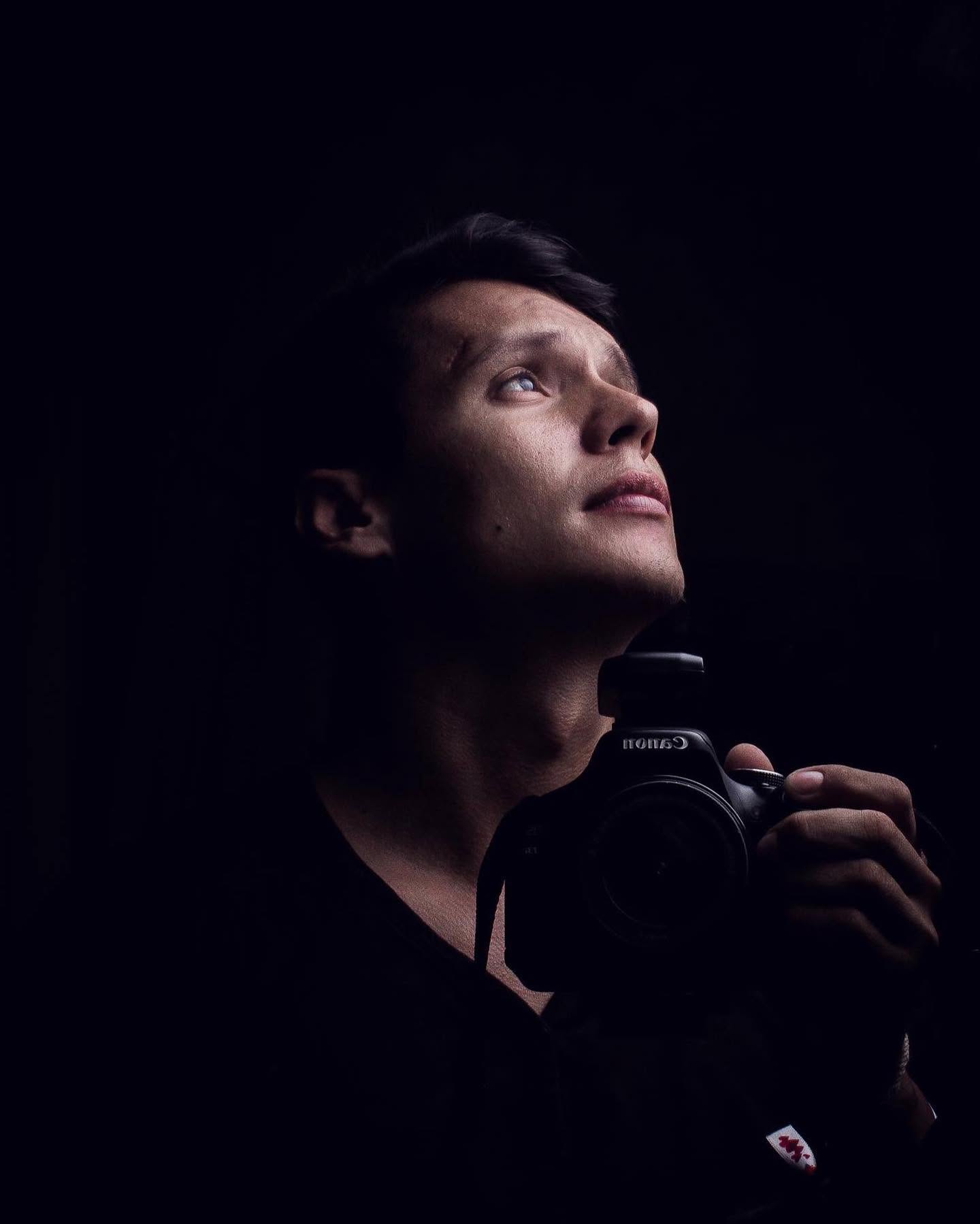 Dariuz - Fotógrafo y Director Audiovisual Comercial